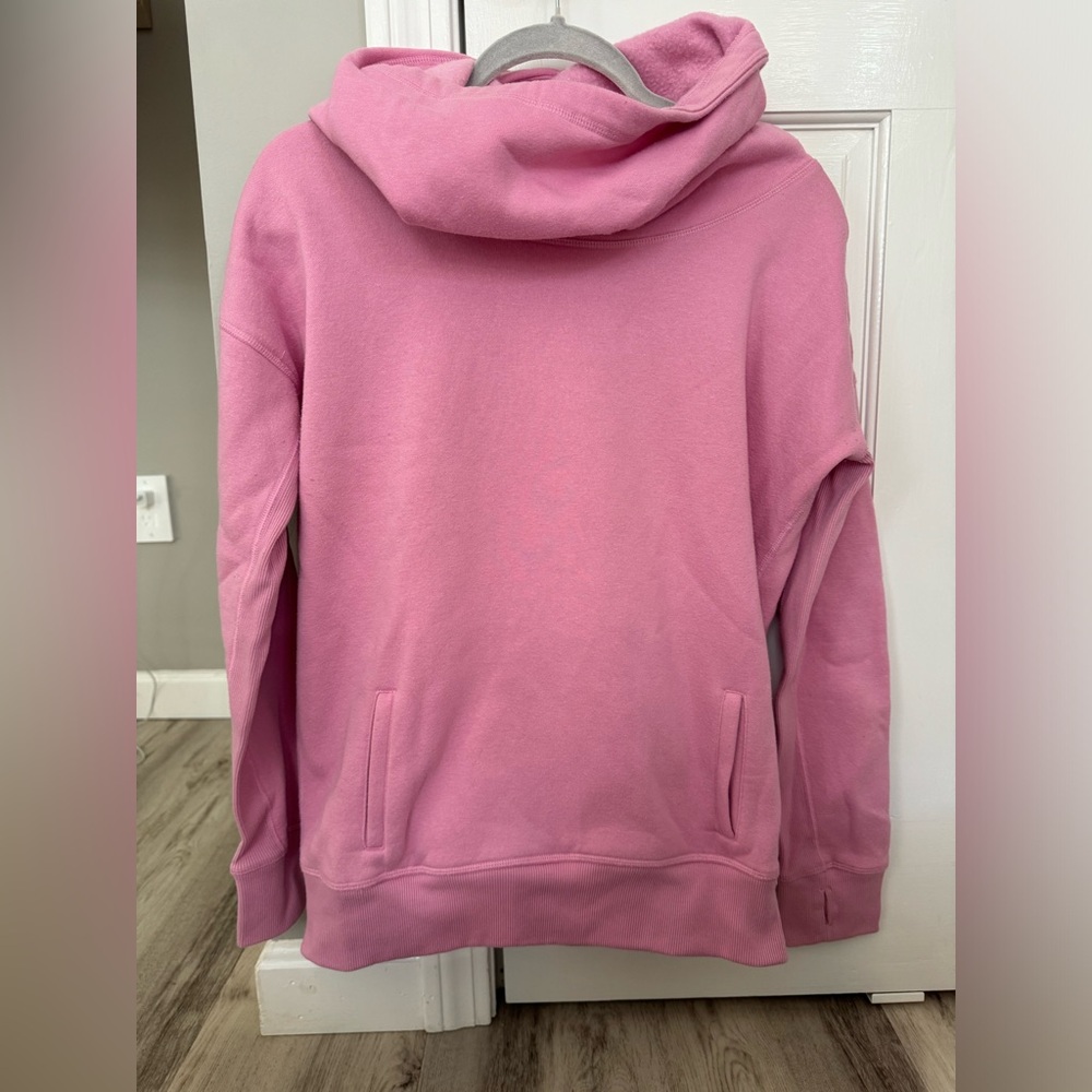 Zyia, size small. Oh so soft sweatshirt with pockets. Great used condition.